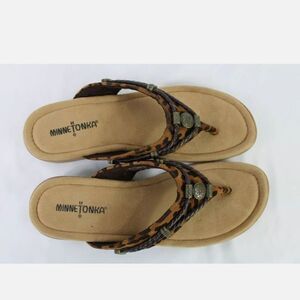 Minnetonka Womens Sliverthorne Brown Flat Sandals Shoes 9 Medium (B,M).New
